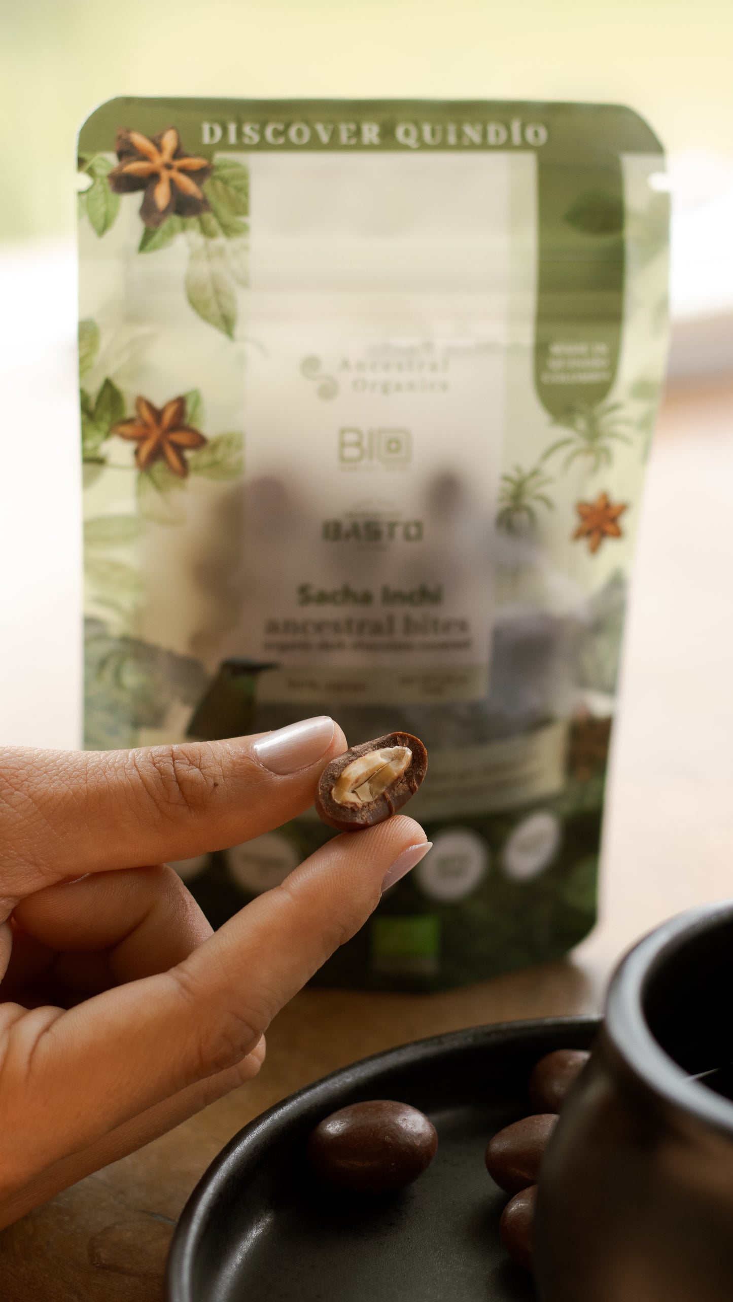 Bites de Sacha Inchi Orgánico con Chocolate Oscuro 60% | Snack Proteico y Antioxidante, Rico en Omega 3 · Endulzados con Panela